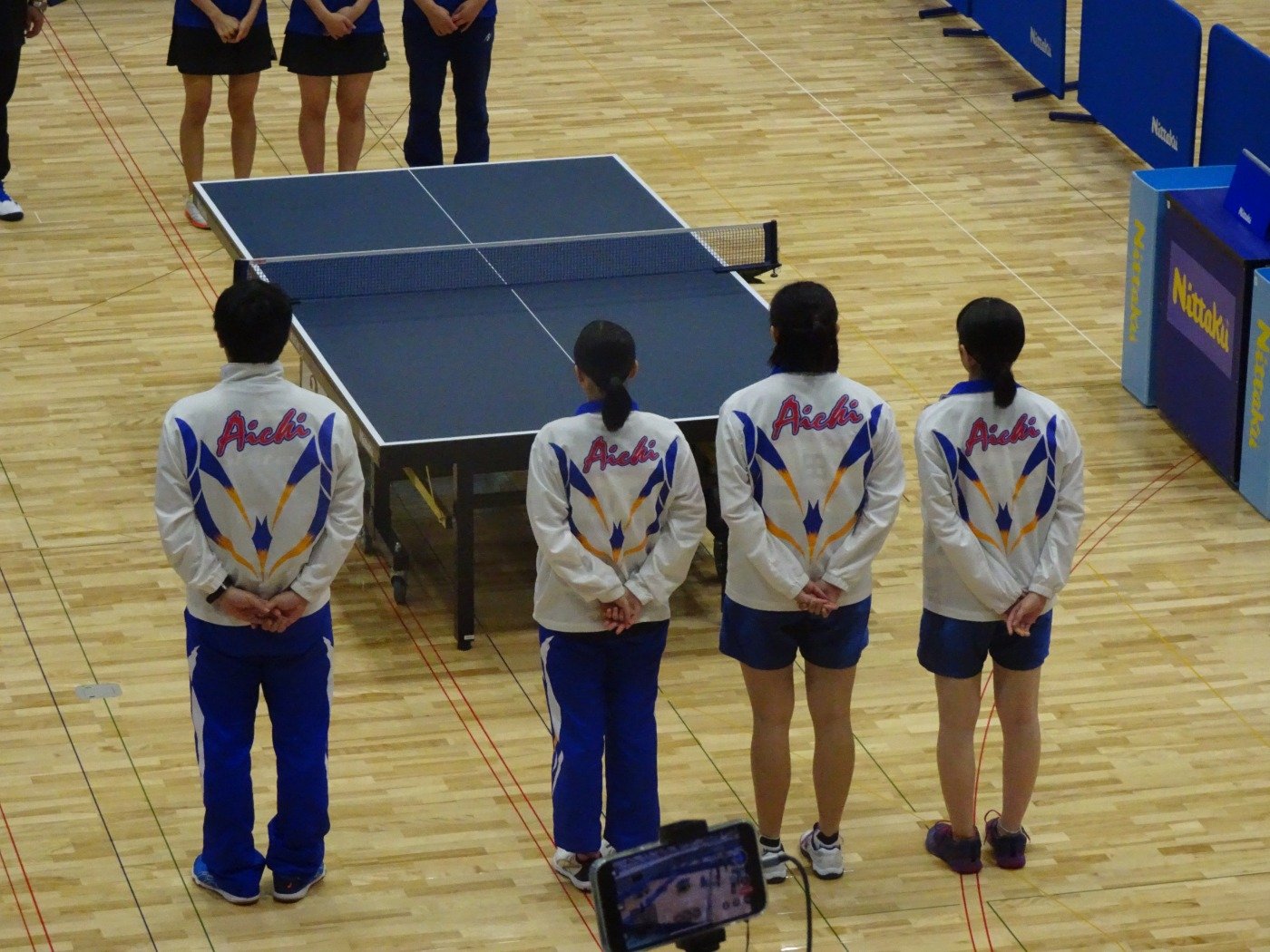 卓球少年女子の様子②