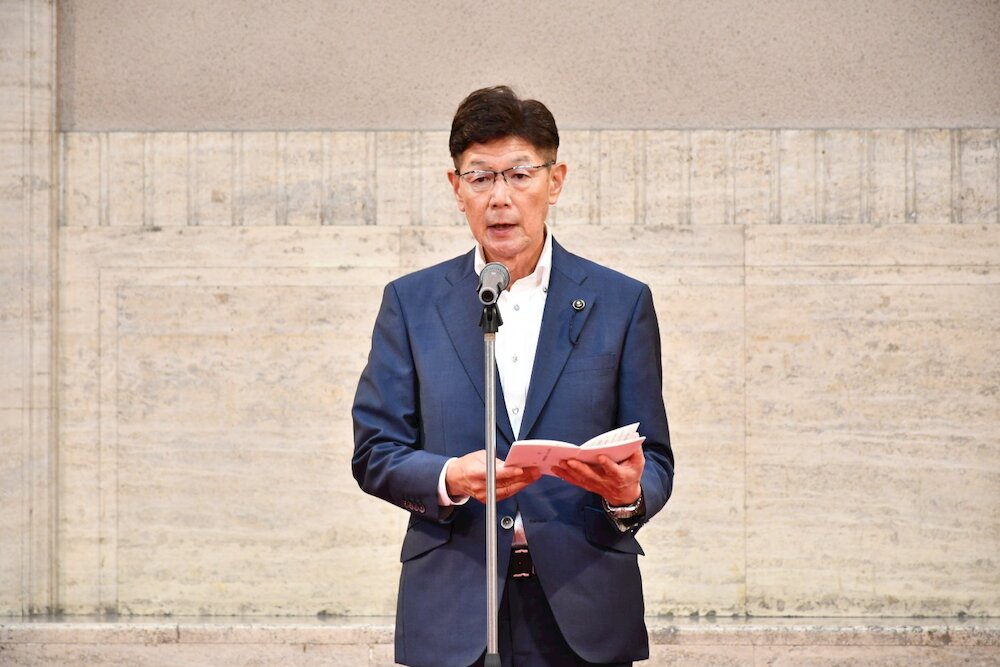 島倉議長からのお祝いの言葉