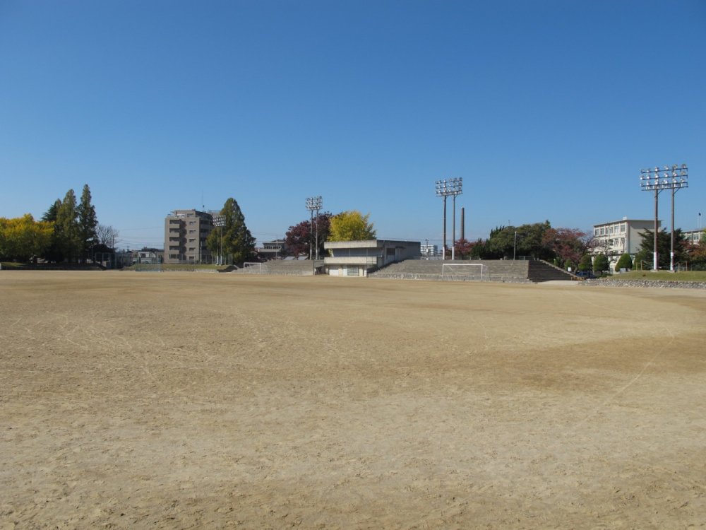 九品地公園競技場全景