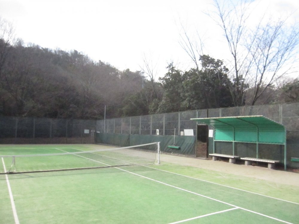 高森山公園テニスコート