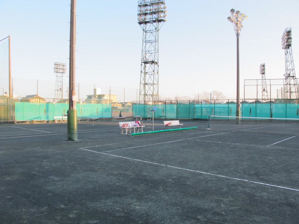 木曽川運動場テニスコート全景