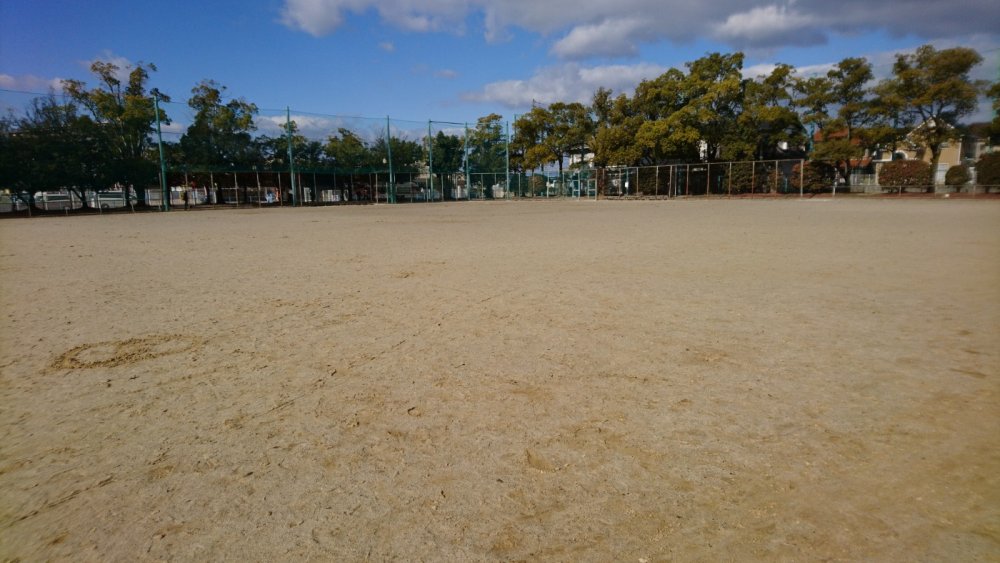 奥町公園ソフトボール場西面