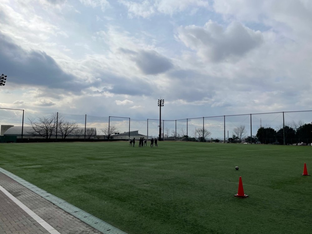 黒笹公園多目的広場全景