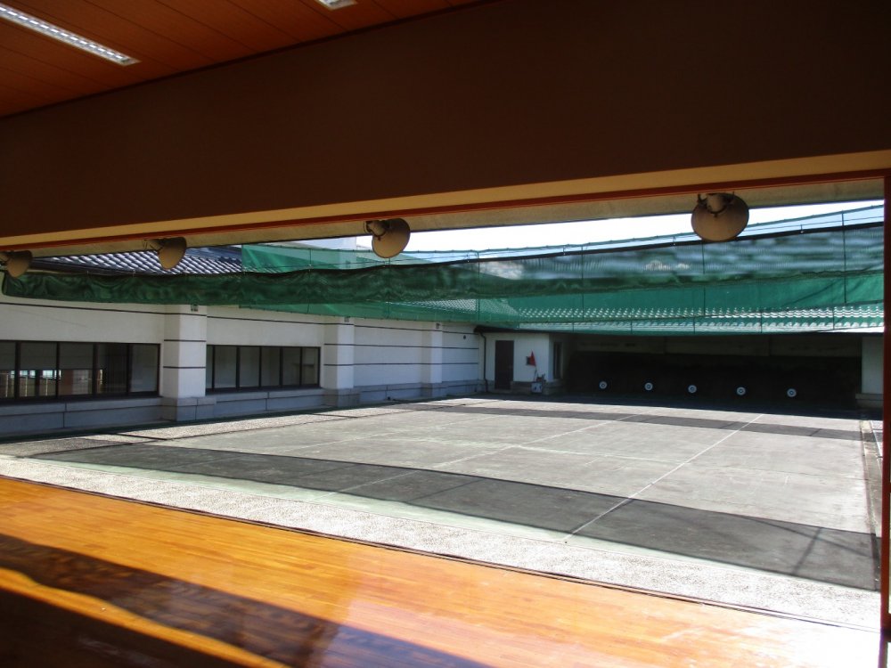 甚目寺総合体育館 弓道場