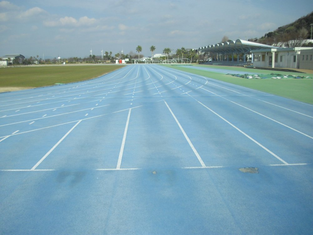 白谷海浜公園陸上競技場