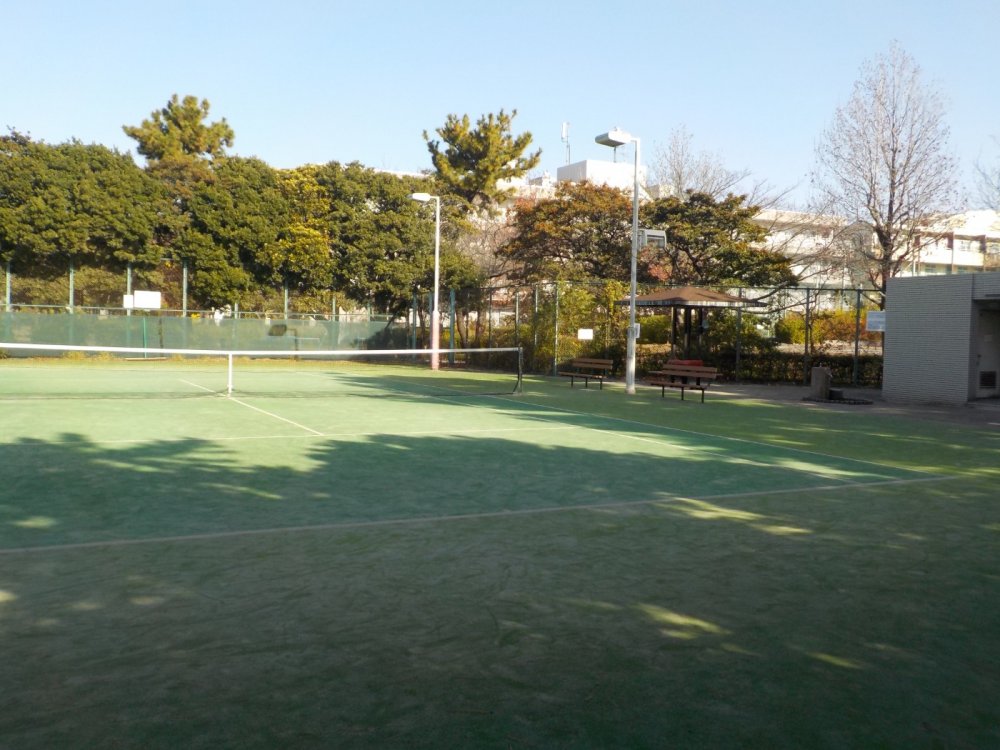 新茶屋川公園テニスコート③