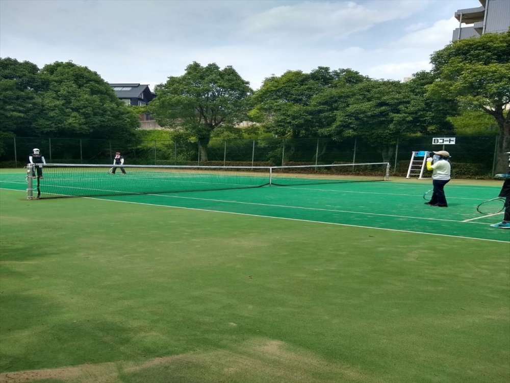 上野台公園テニスコート