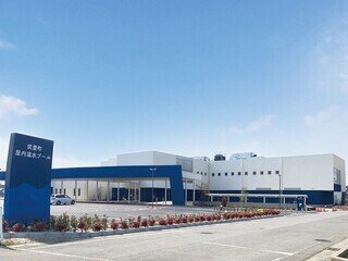 温水プール外観