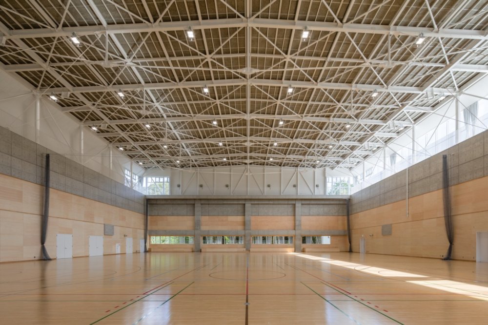 松平体育館の内観写真