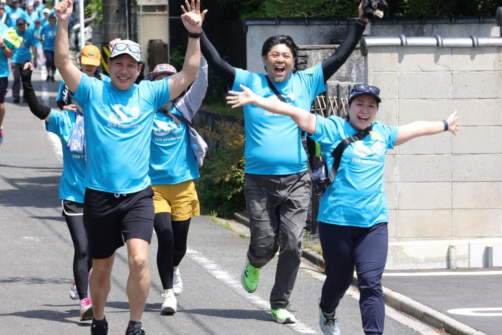 皆で楽しくジョギングしてます